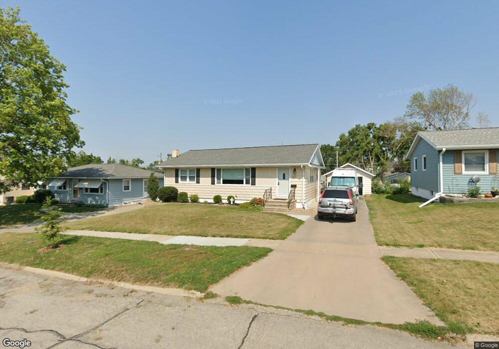 127 Josephine Ln NW, Cedar Rapids, IA 52405 - photo 1