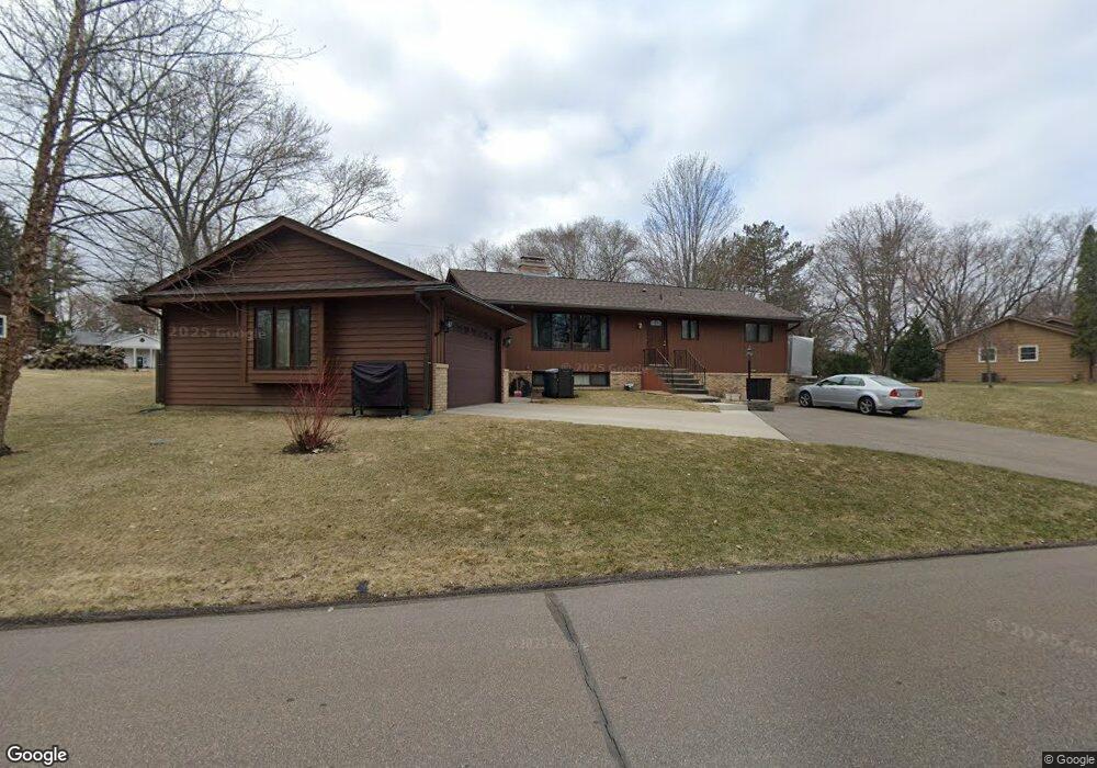 3926 Vandan Rd, Minnetonka, MN 55345 - photo 1