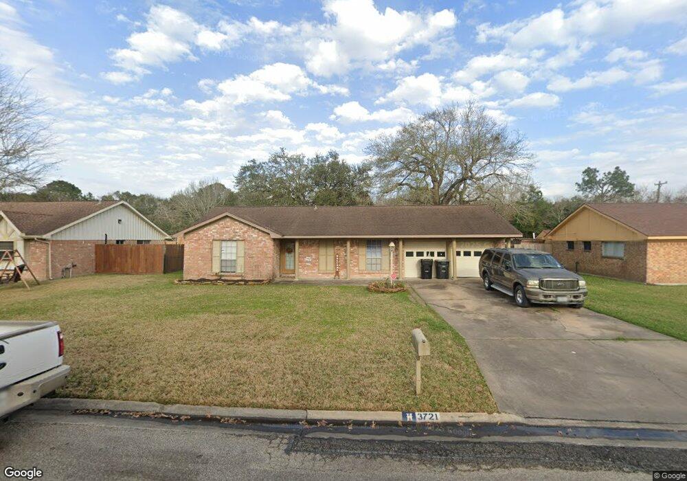 3721 Cambridge St, Alvin, TX 77511 - photo 1