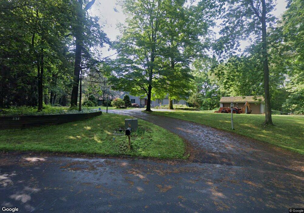 334 Cedarwood Dr, Orange, CT 06477 - photo 1