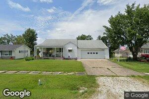 403 N Fulton St, Edina, MO 63537