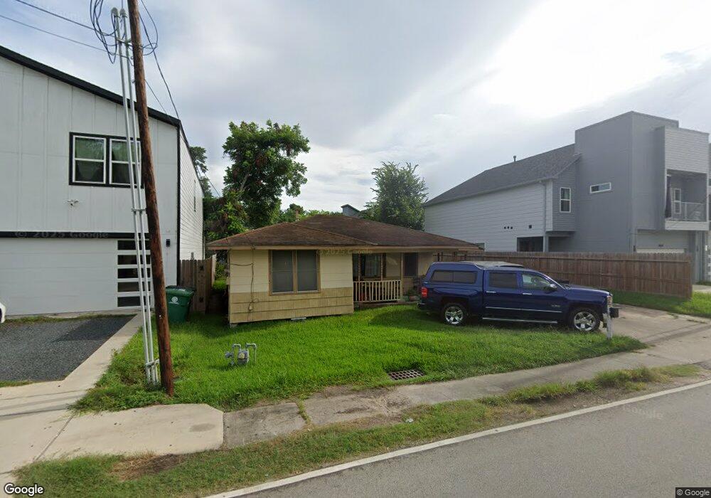 4936 Creekmont Dr, Houston, TX 77091 - photo 1