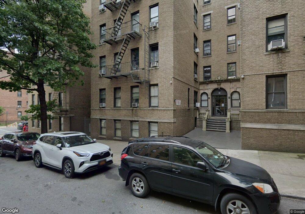 51 Bennett Ave unit 4, New York, NY 10033 - photo 1