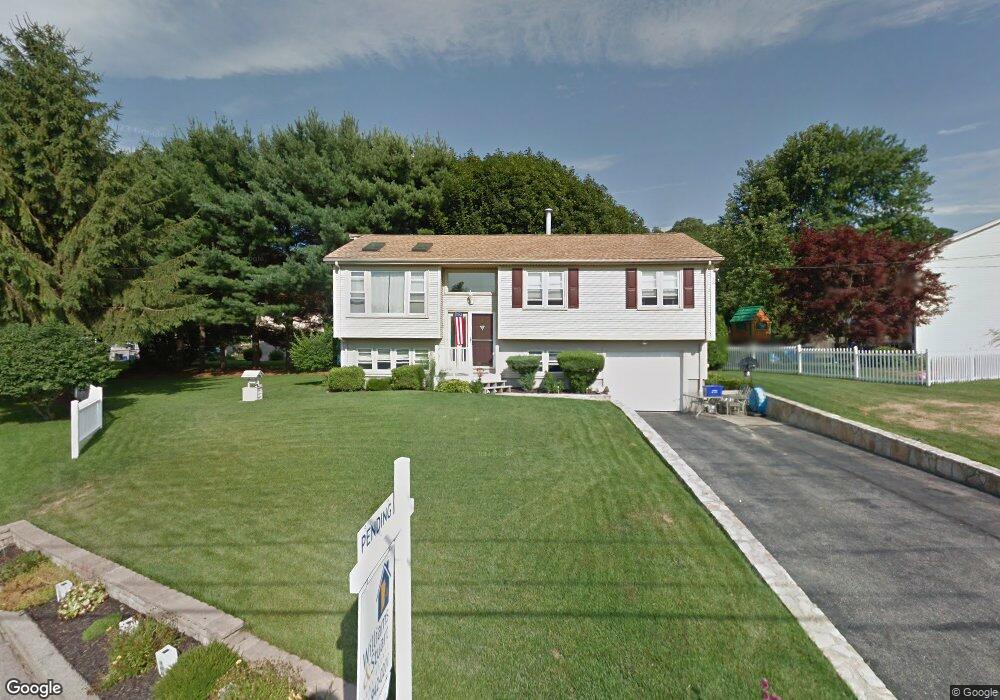 15 Fringetree Dr, Cranston, RI 02921 - photo 1