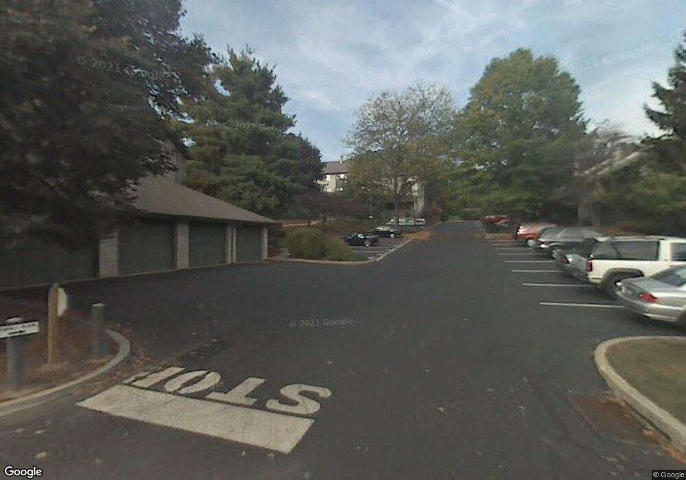 542 Foxwood Ln, Paoli, PA 19301 - photo 1