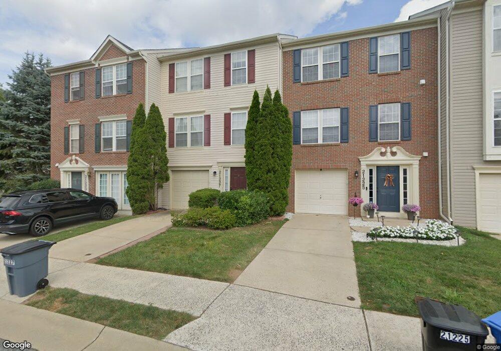 21227 Bunyan Cir, Germantown, MD 20876 - photo 1