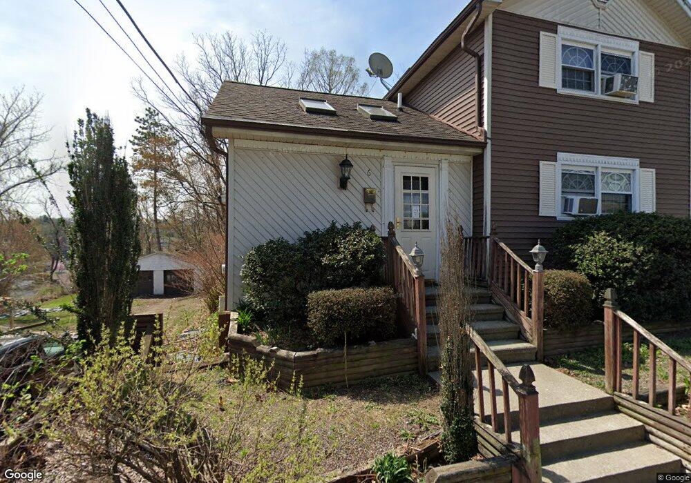 6 Maple St, Pittston, PA 18640 - photo 1