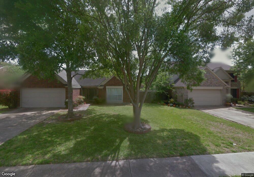 3909 Lee Ln, Pearland, TX 77584 - photo 1