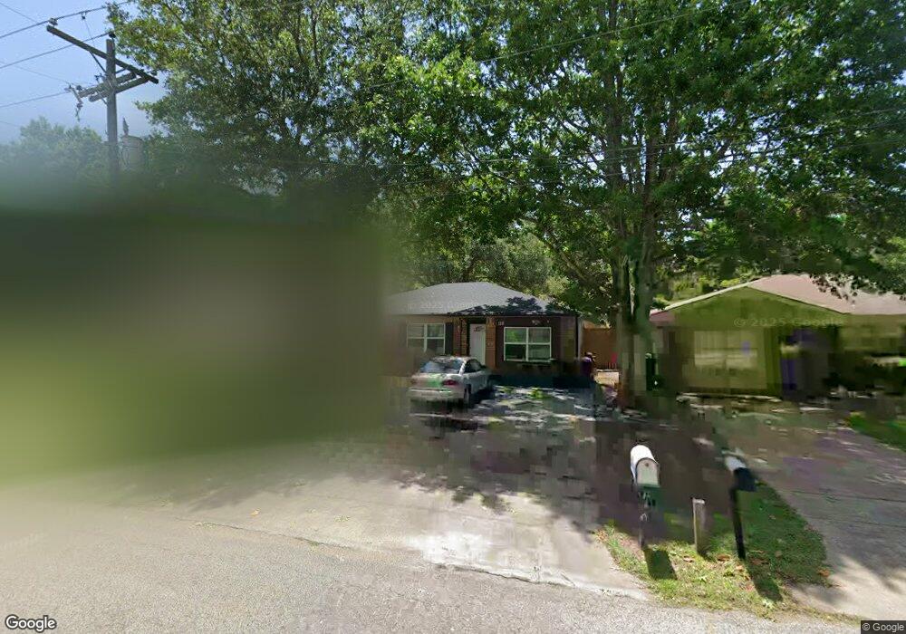 116 S Shirley St, Alvin, TX 77511 - photo 1