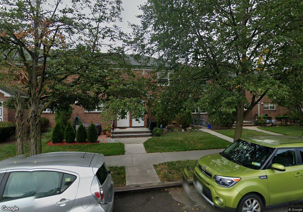 5634 Utopia Pkwy unit 1044, Fresh Meadows, NY 11365 - photo 1