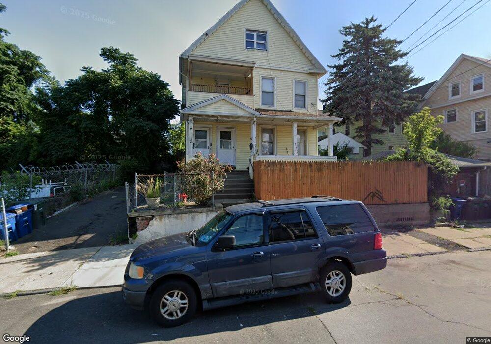 47 Berkshire Ave unit 2, Bridgeport, CT 06608 - photo 1