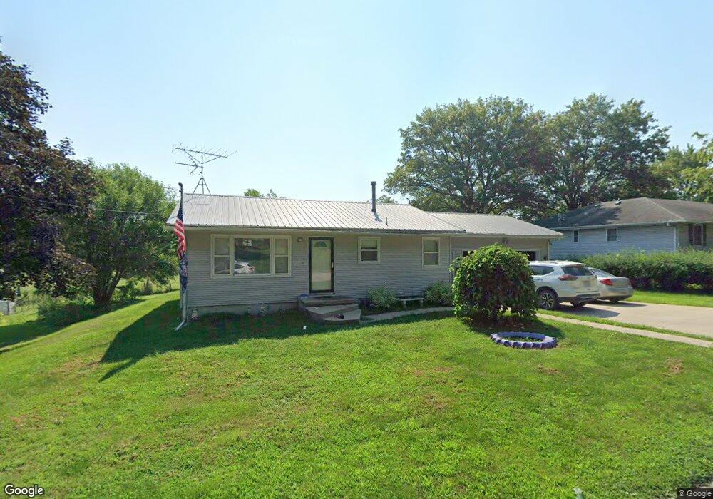 607 S Matthews St, Shenandoah, IA 51601 - photo 1