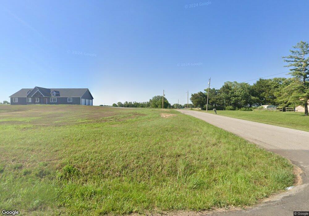 8 NW 86th St, Topeka, KS 66617 - photo 1