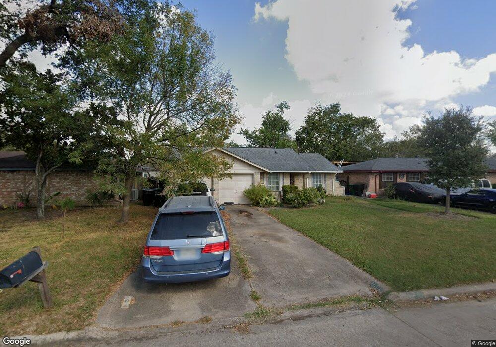 7130 Lumber Jack Dr, Houston, TX 77040 - photo 1