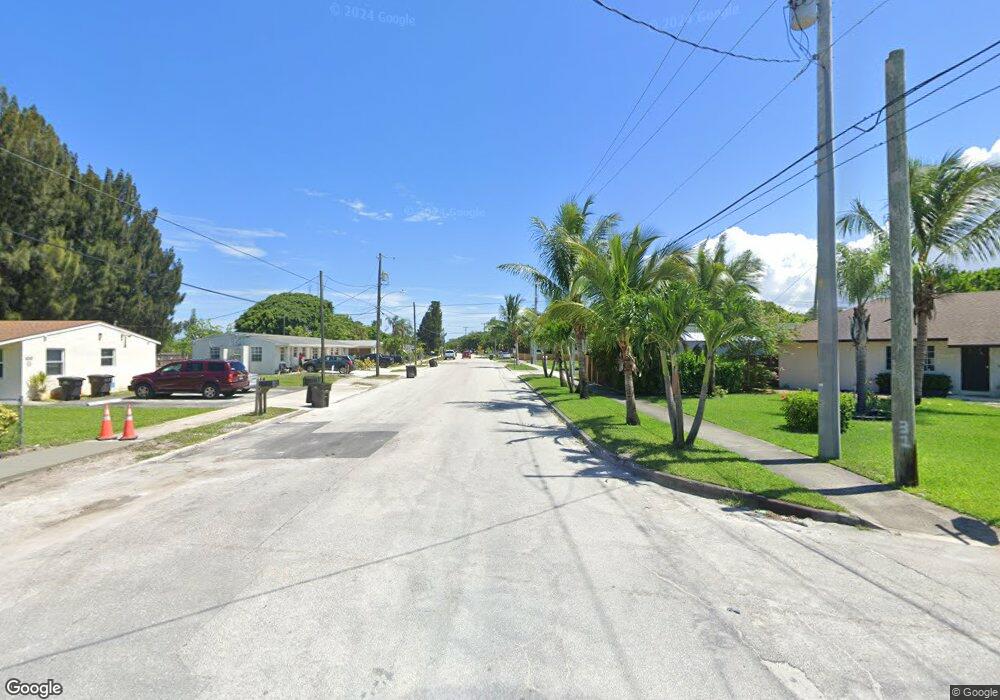 4001 E Greenwood, West Palm Beach, FL 33407 - photo 1