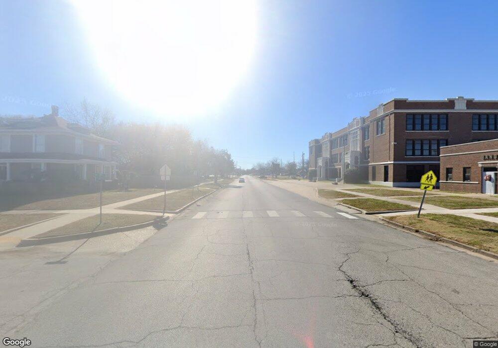 1885 Okmulgee Rt 2 St, Okmulgee, OK 74447 - photo 1