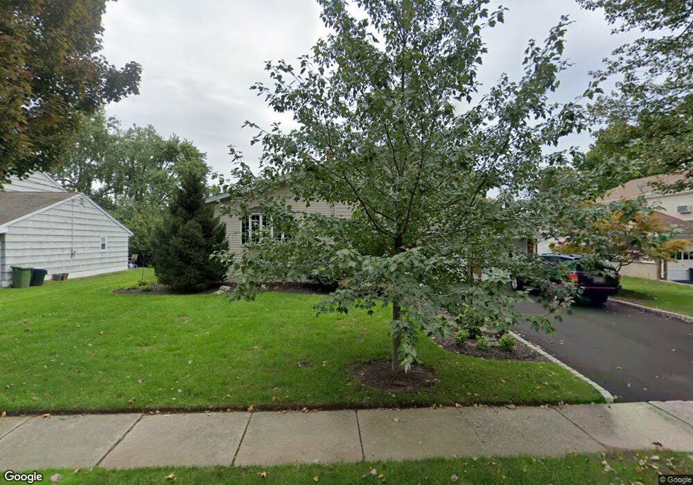 264 Mchenry Dr, Paramus, NJ 07652 - photo 1