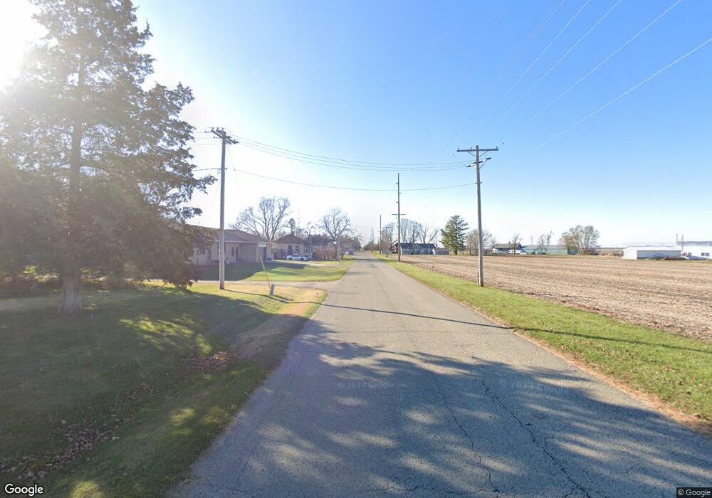 406 E 1st St, Cedar Point, IL 61316 - photo 1