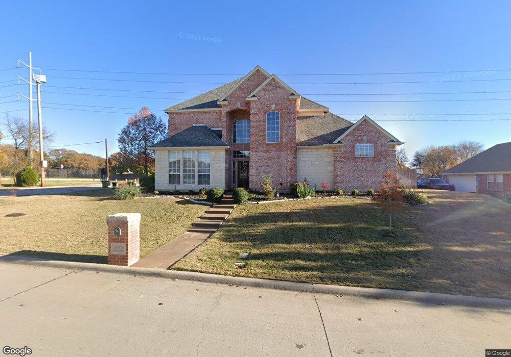 601 Palo Duro Dr, Hurst, TX 76054 - photo 1
