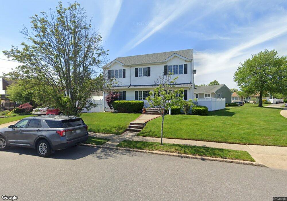 758 Doughty Ave, Franklin Square, NY 11010 - photo 1