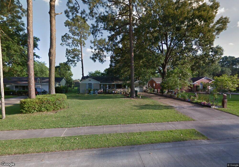 209 W Claude St, Lake Charles, LA 70605 - photo 1