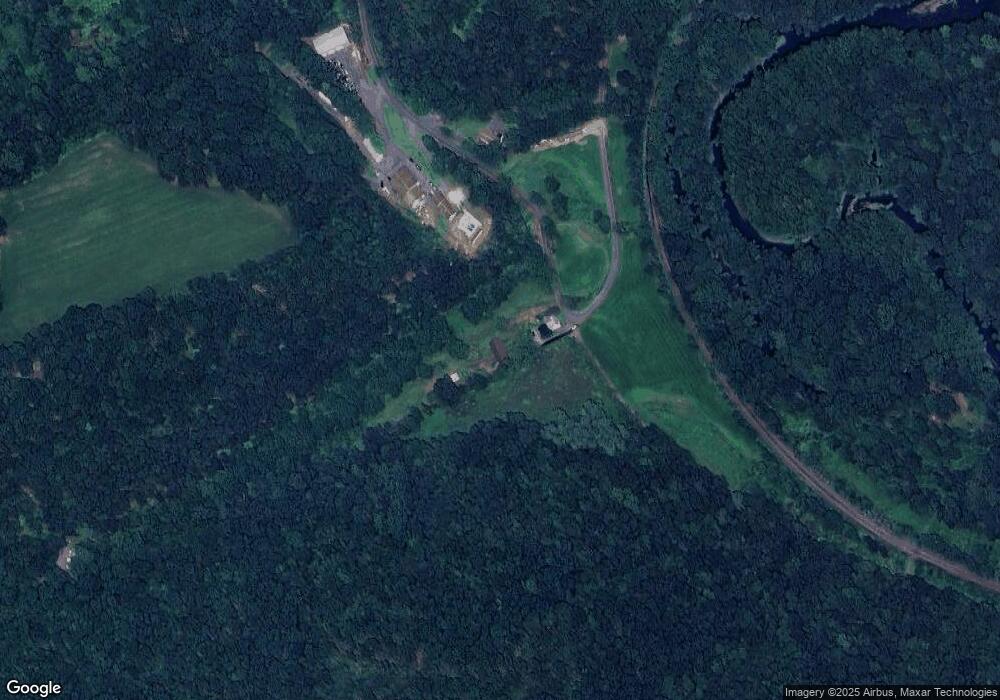 456 Fork Mountain Rd, Auburn, PA 17922 - photo 1