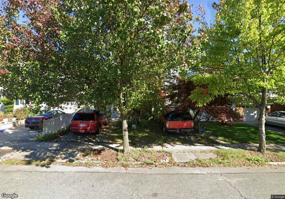 9 Ida Ct, Staten Island, NY 10312 - photo 1