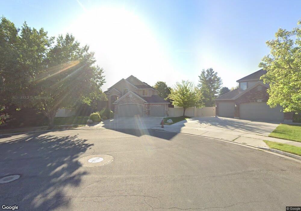10291 Chestnut View Ct, South Jordan, UT 84095 - photo 1
