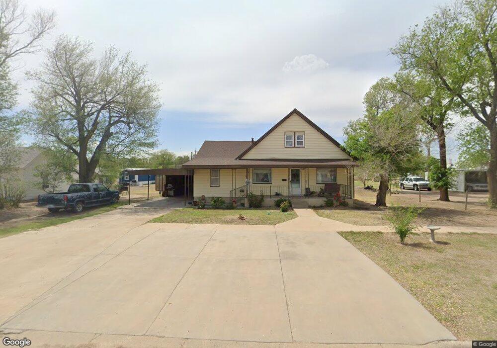 707 S Madison St, Hugoton, KS 67951 - photo 1