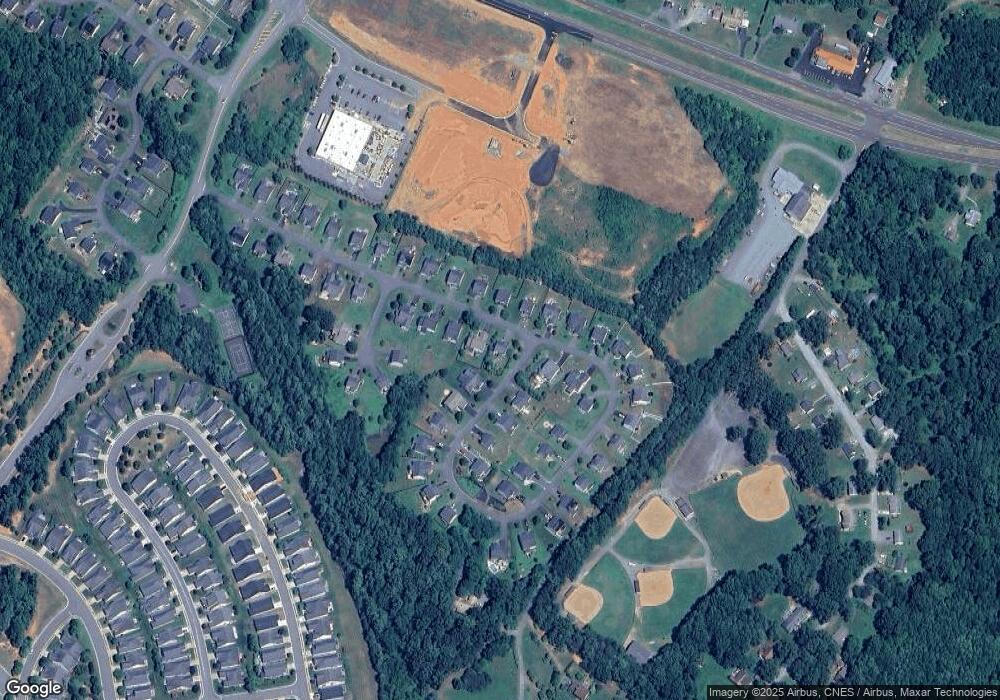 194 Larchmont Cir, Ruckersville, VA 22968 - photo 1