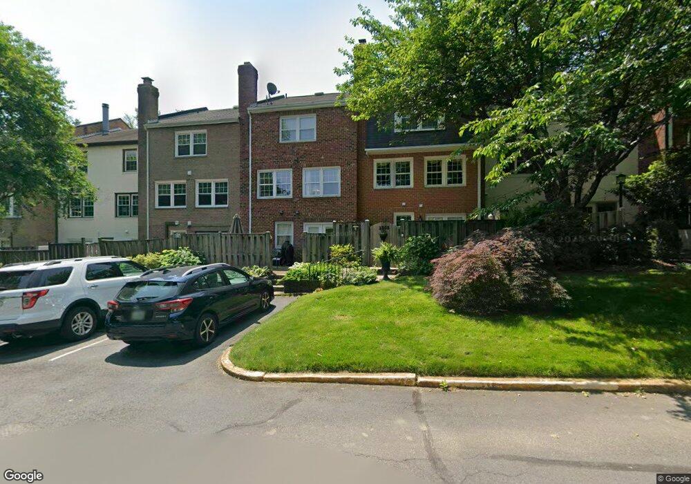 3855 Chain Bridge Rd, Fairfax, VA 22030 - photo 1