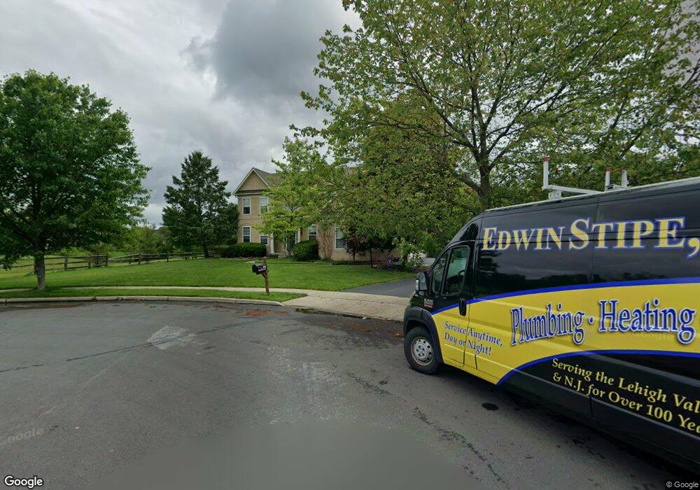 2549 Chandlee Ct, Macungie, PA 18062 - photo 1