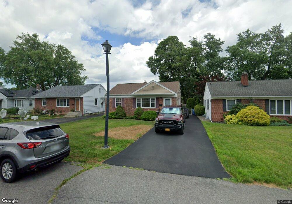 7 Fordham Ct, Albany, NY 12209 - photo 1