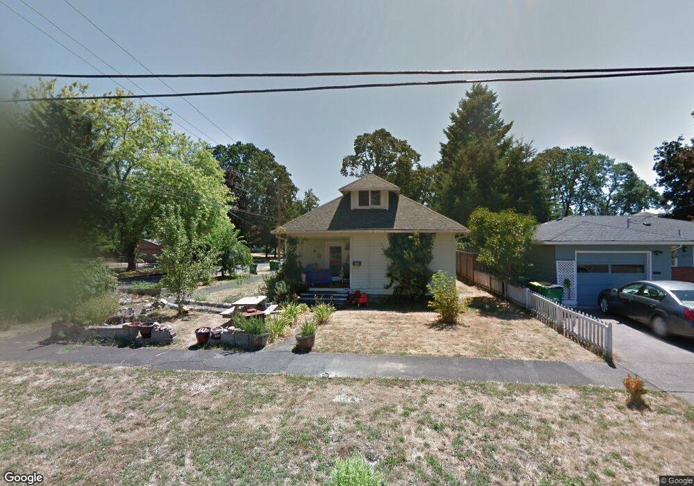 2338 16th Ave, Forest Grove, OR 97116 - photo 1