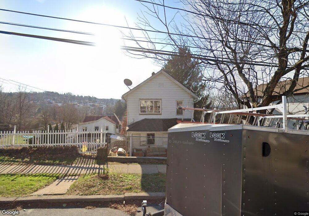 724 Maple St, Scranton, PA 18505 - photo 1
