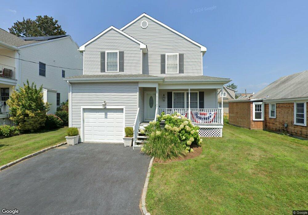 14 Usher St, Milford, CT 06460 - photo 1