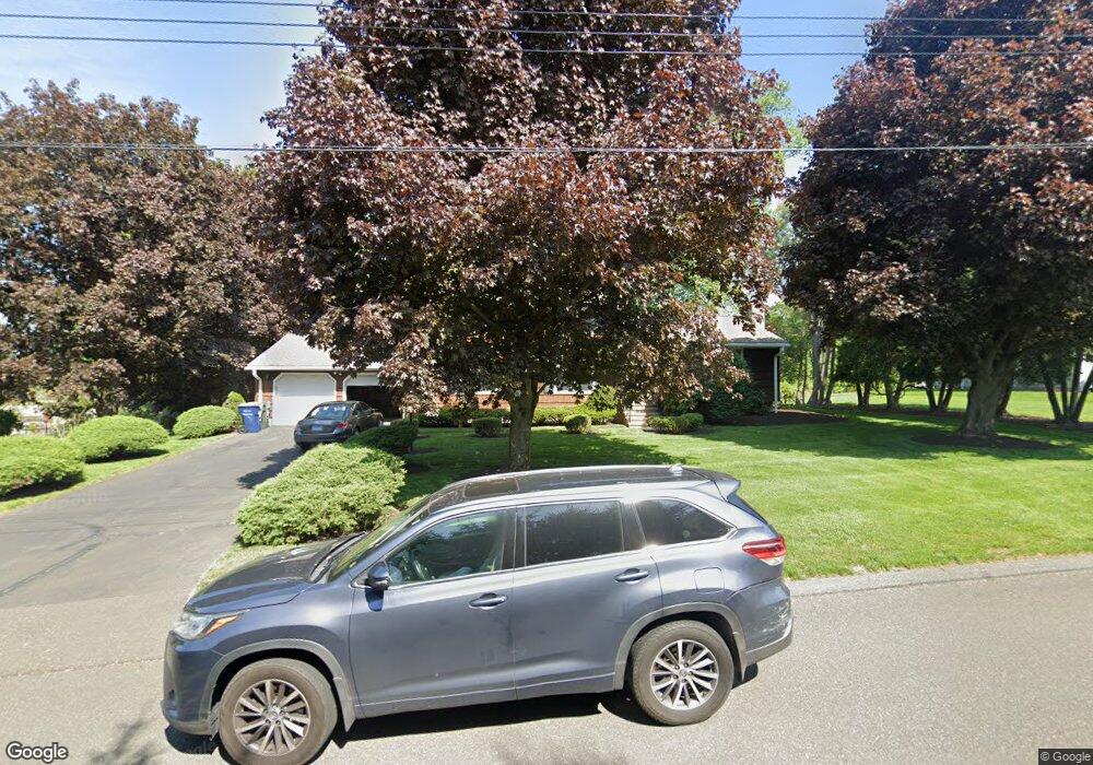 11 Magnolia Rd, Trumbull, CT 06611 - photo 1