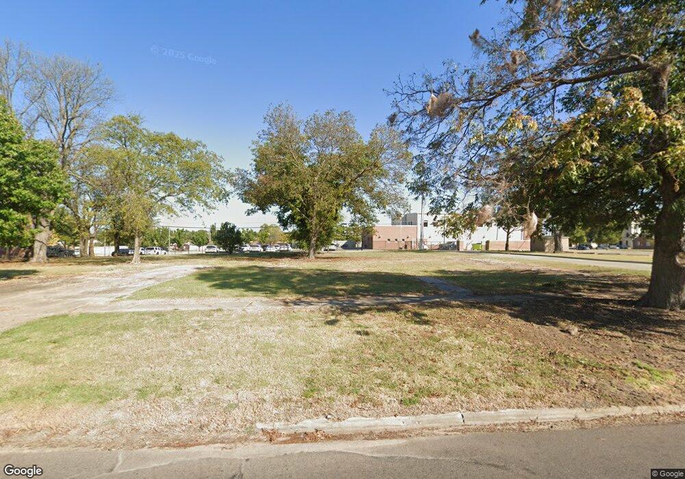 214 W 14th St, Ada, OK 74820 - photo 1