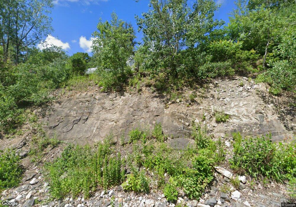 71 Maple Ave, Goffstown, NH 03045 - photo 1