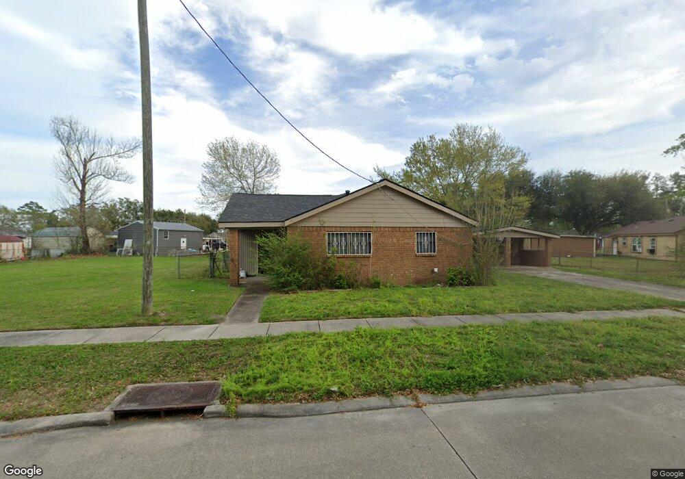 213 Gelpi Dr, Lake Charles, LA 70615 - photo 1