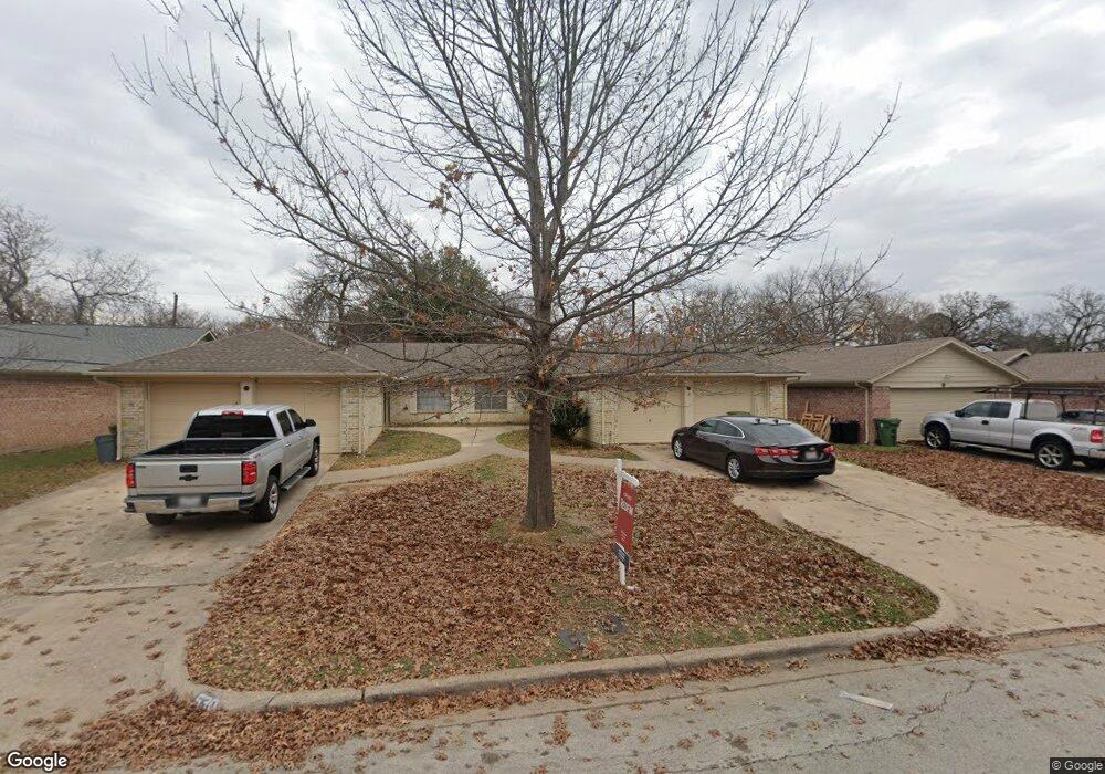 528 Billie Ruth Ln, Hurst, TX 76053 - photo 1