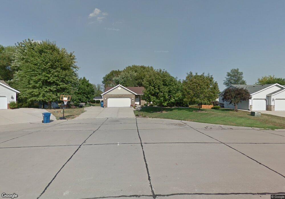 813 Woodland Dr, Maryville, IL 62062 - photo 1