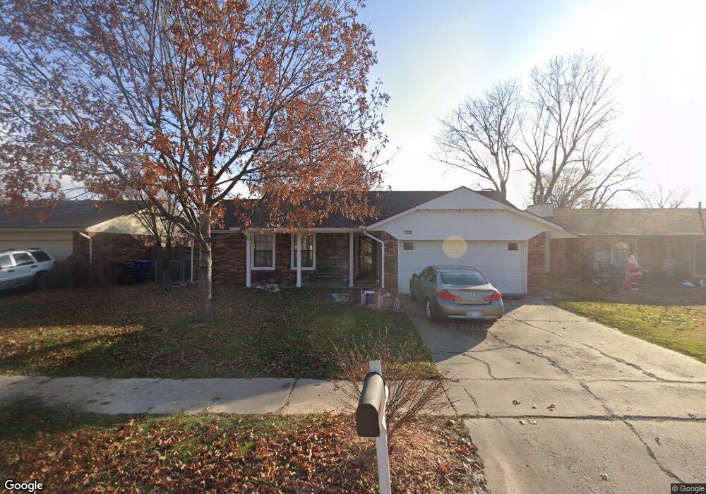 923 W Memphis St, Broken Arrow, OK 74012 - photo 1