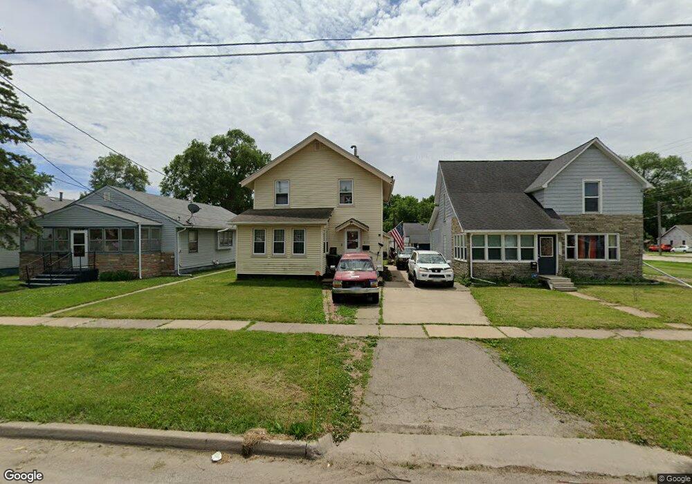 2315 E Grand Ave, Des Moines, IA 50317 - photo 1