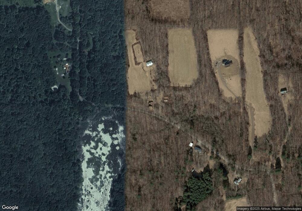 204 Smith Rd, Woodstock, CT 06281 - photo 1