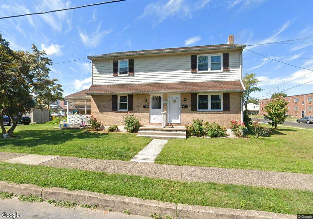 530 Kenilworth Ave, Lansdale, PA 19446 - photo 1