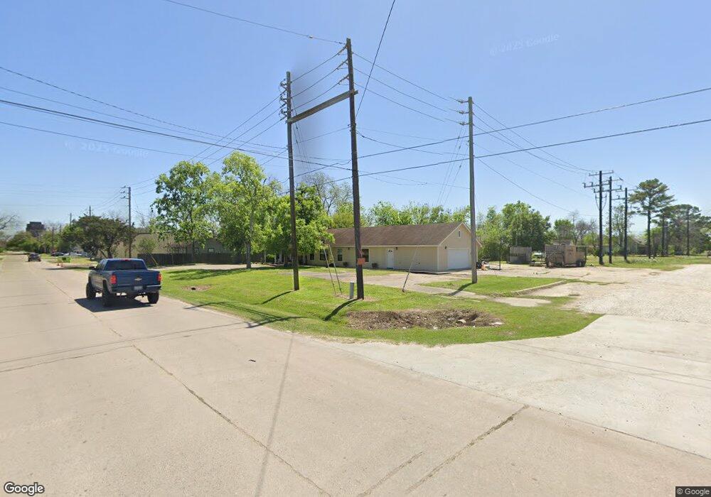 1603 Avenue G, Bay City, TX 77414 - photo 1