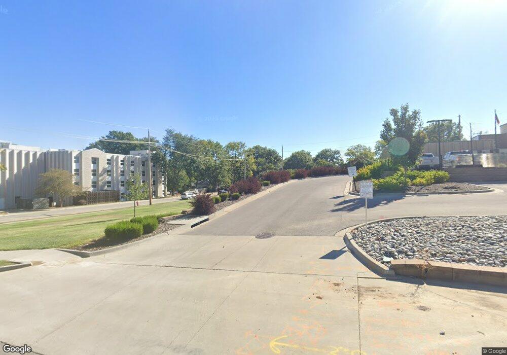 904 NW Summit St, Blue Springs, MO 64015 - photo 1