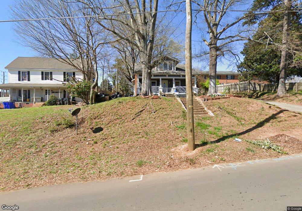 305 N Dogwood Ave, Siler City, NC 27344 - photo 1