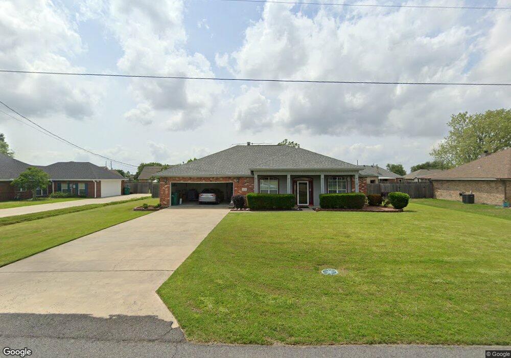 5726 Barrett Ln, Lake Charles, LA 70605 - photo 1